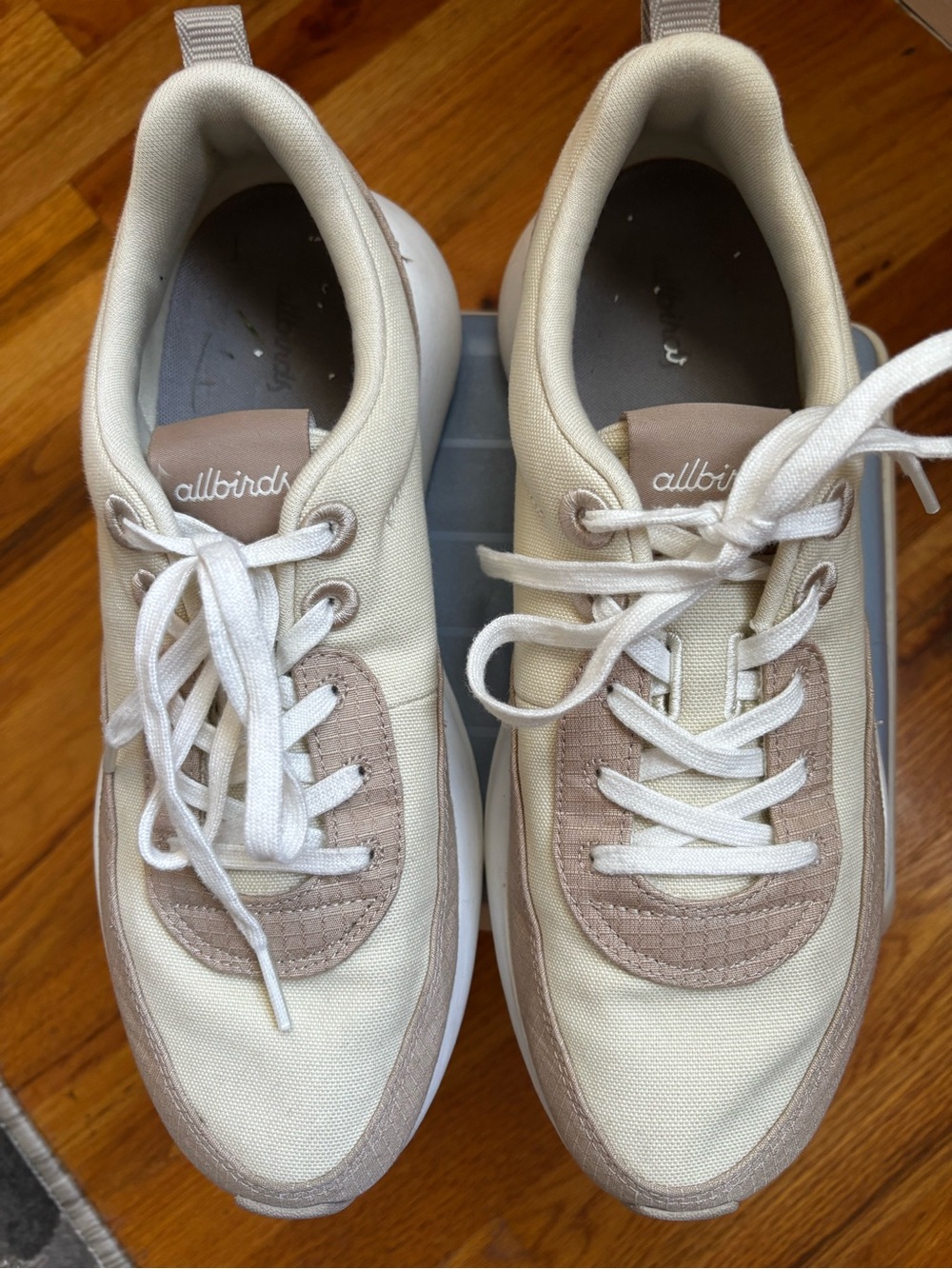 allbirds Men’s Cream and Tan Low-Top Sneakers